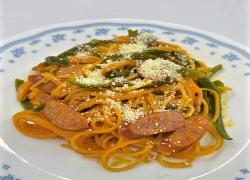 野菜ジュースでナポリタン