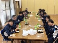 ひ