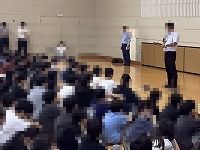 ひ