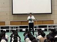 こ