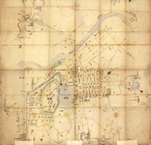 細かな文字が書き込みされている三田城下図の写真