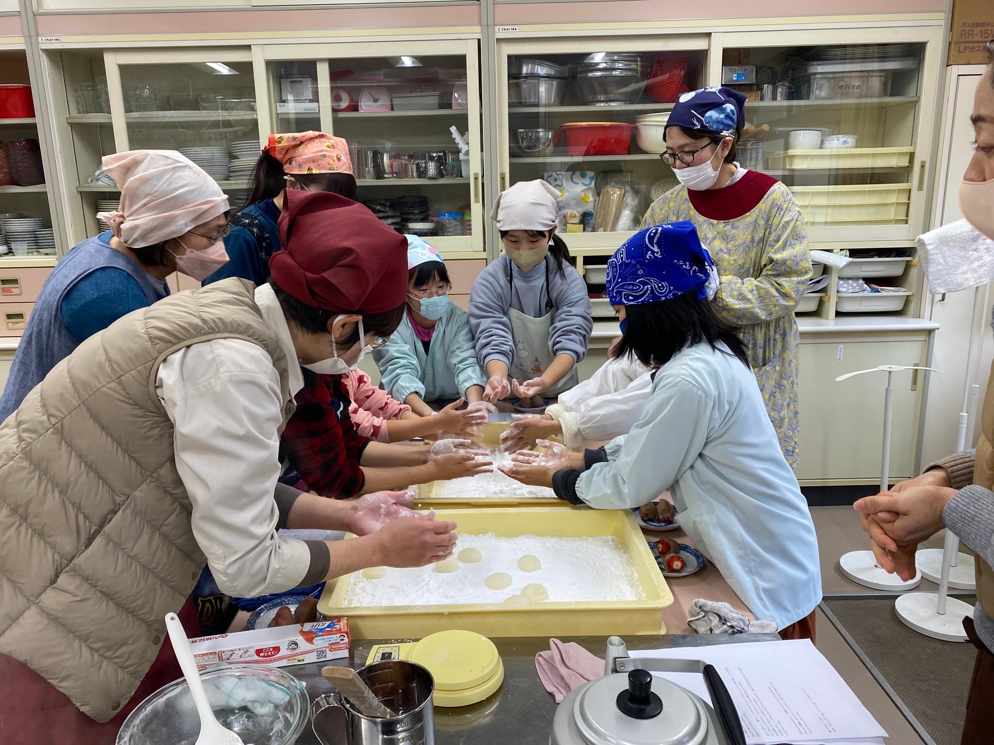 和菓子教室の様子