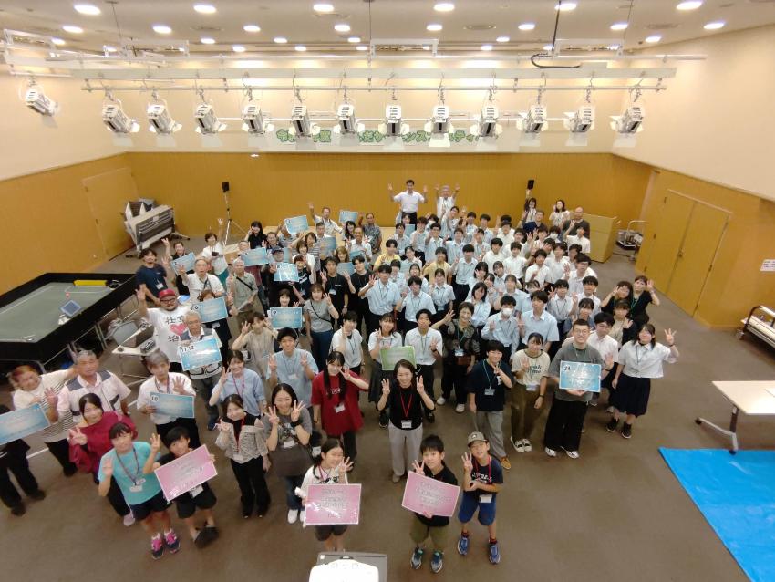 出展者集合写真