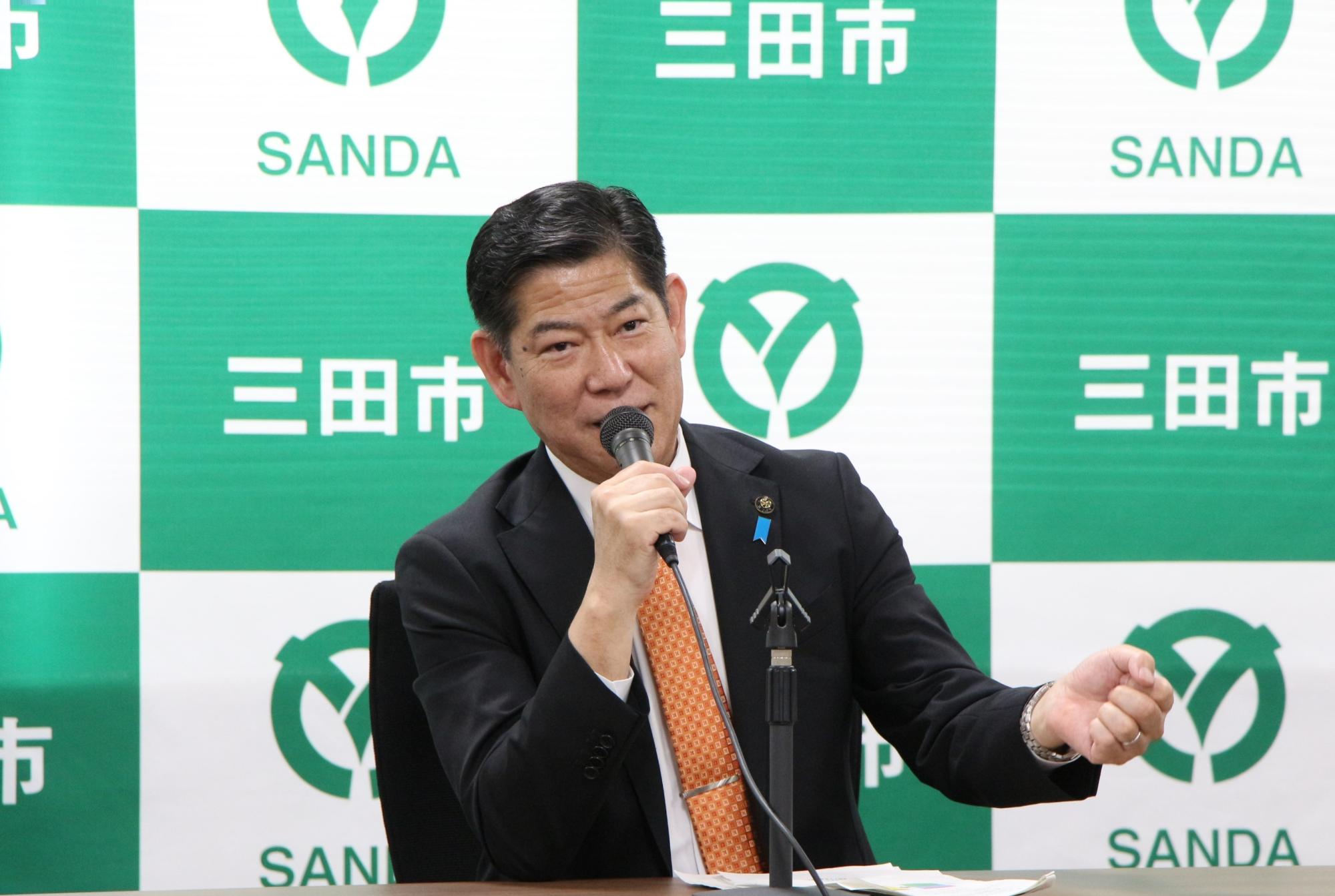 4月21日市長会見