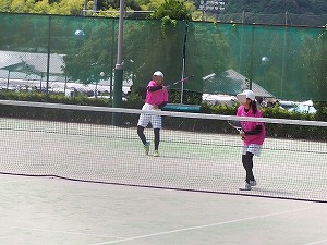 女子ソフトテニス