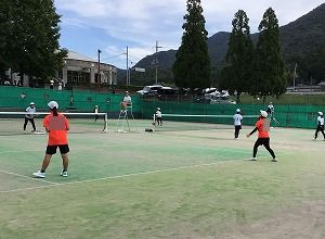 女子ソフトテニス