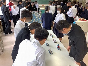 展示見学