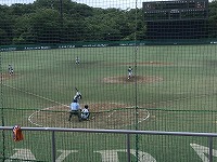 や