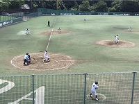 や