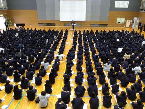 始業式のようす