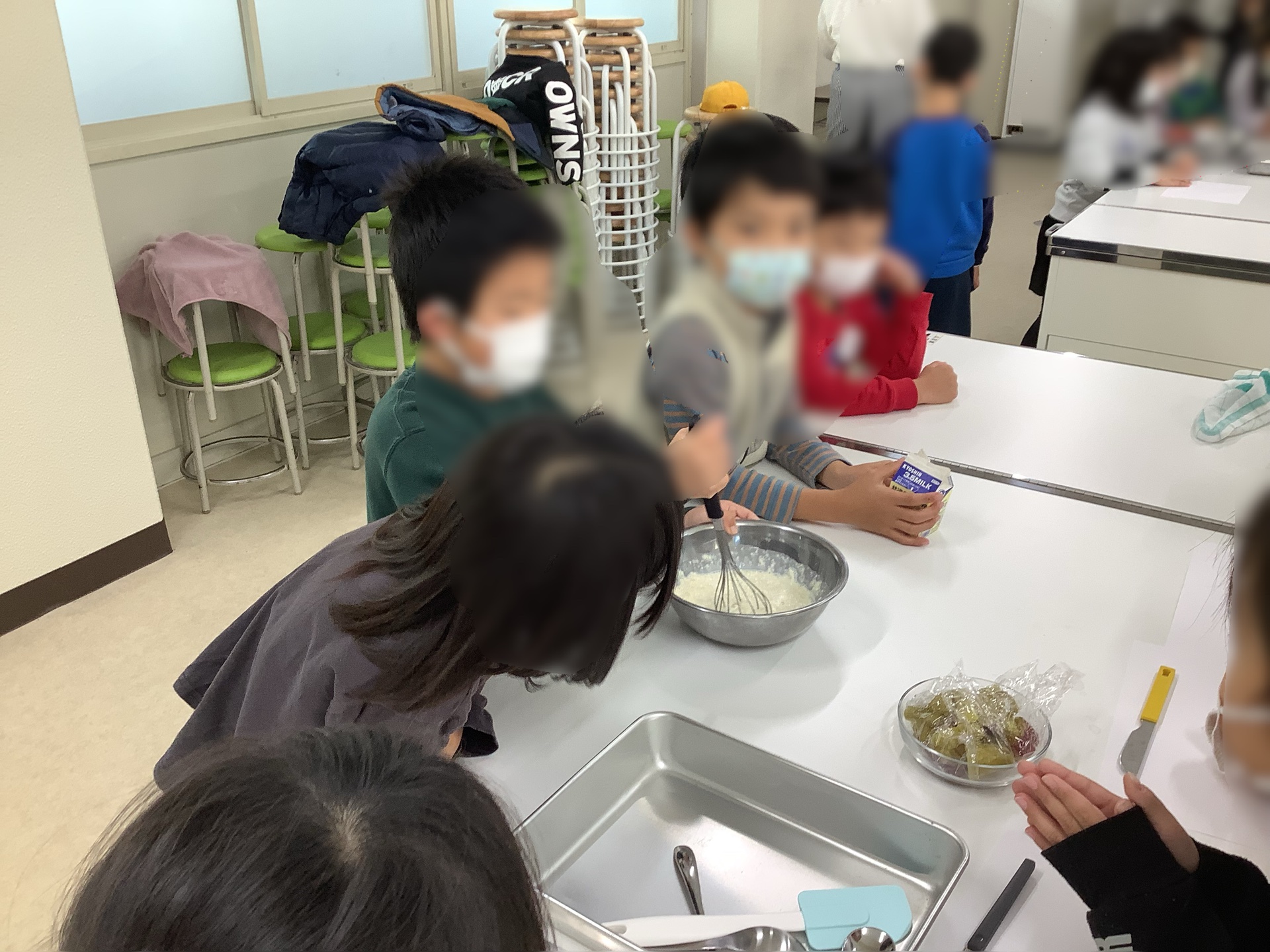 こねこねこねこね