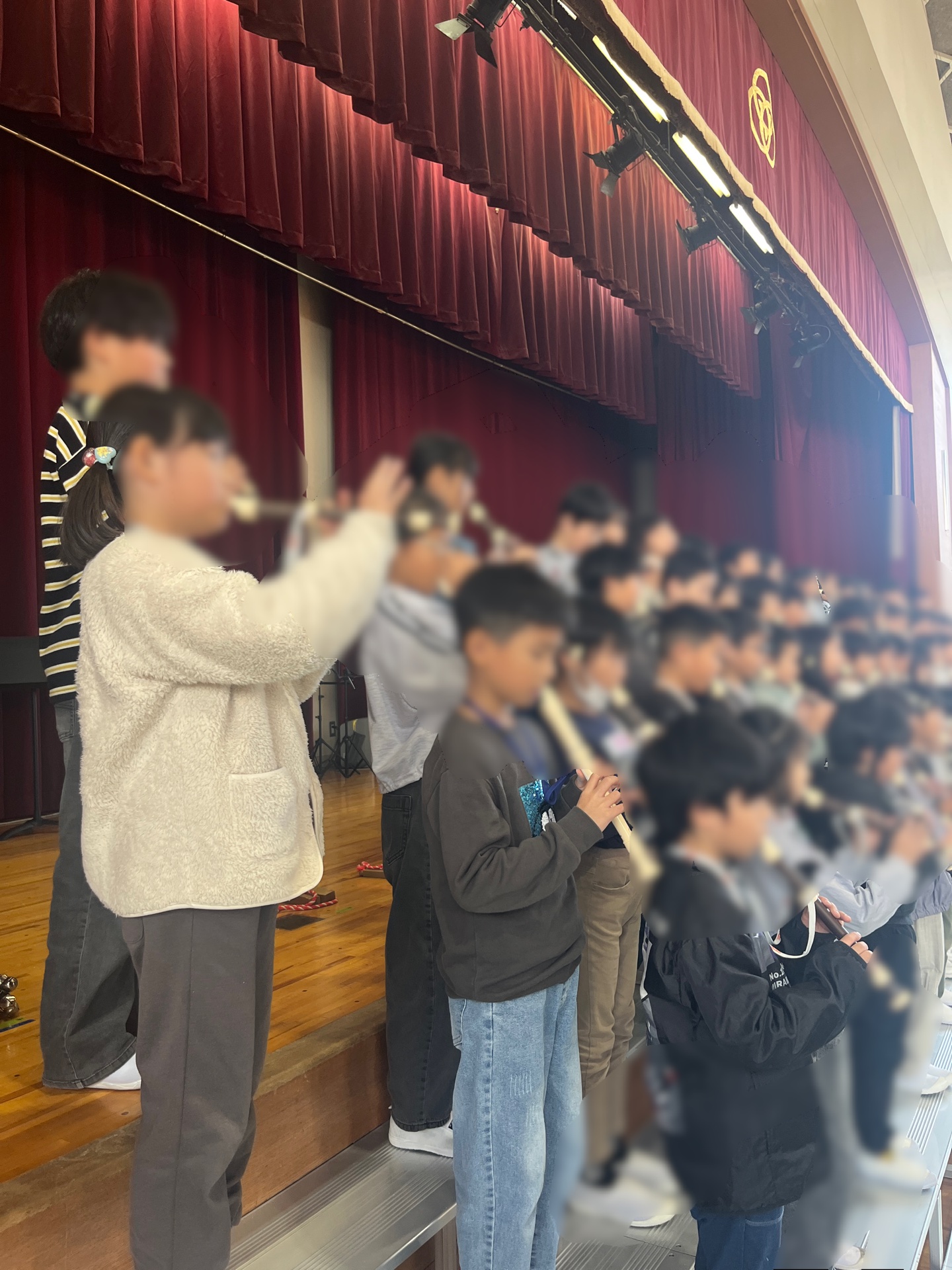 リコーダーの構えもかっこいい