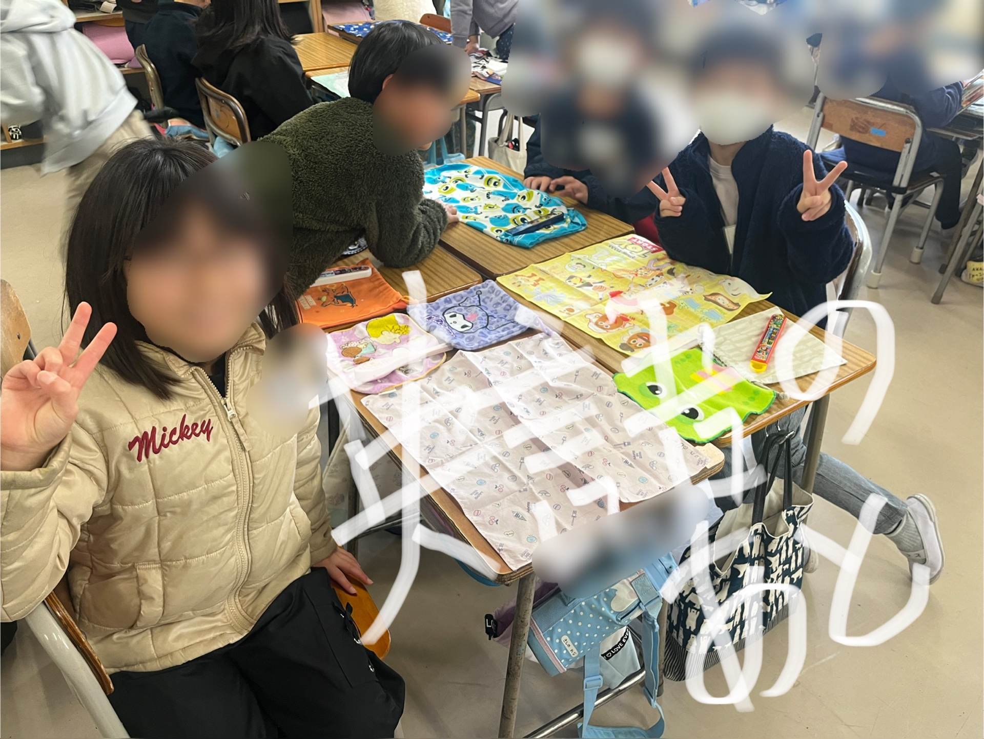 隣のクラスで、英語の探究の後のほっとした時間