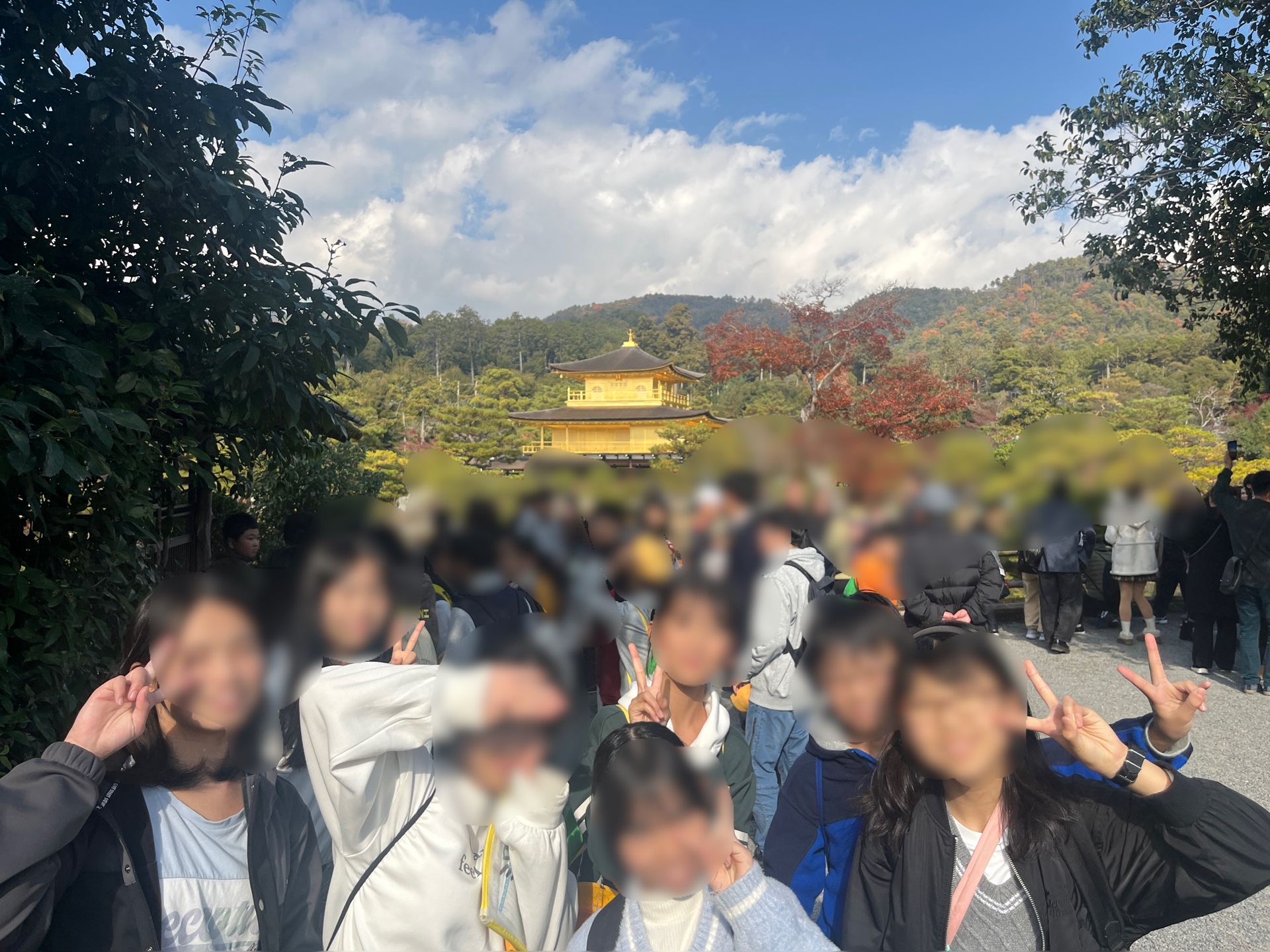 こちらは金閣寺