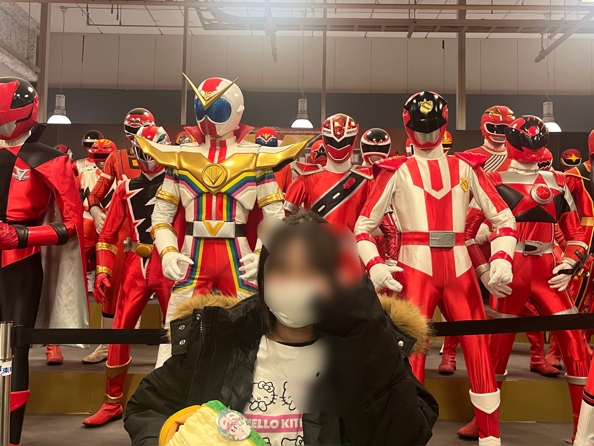 仮面ライダーに囲まれて