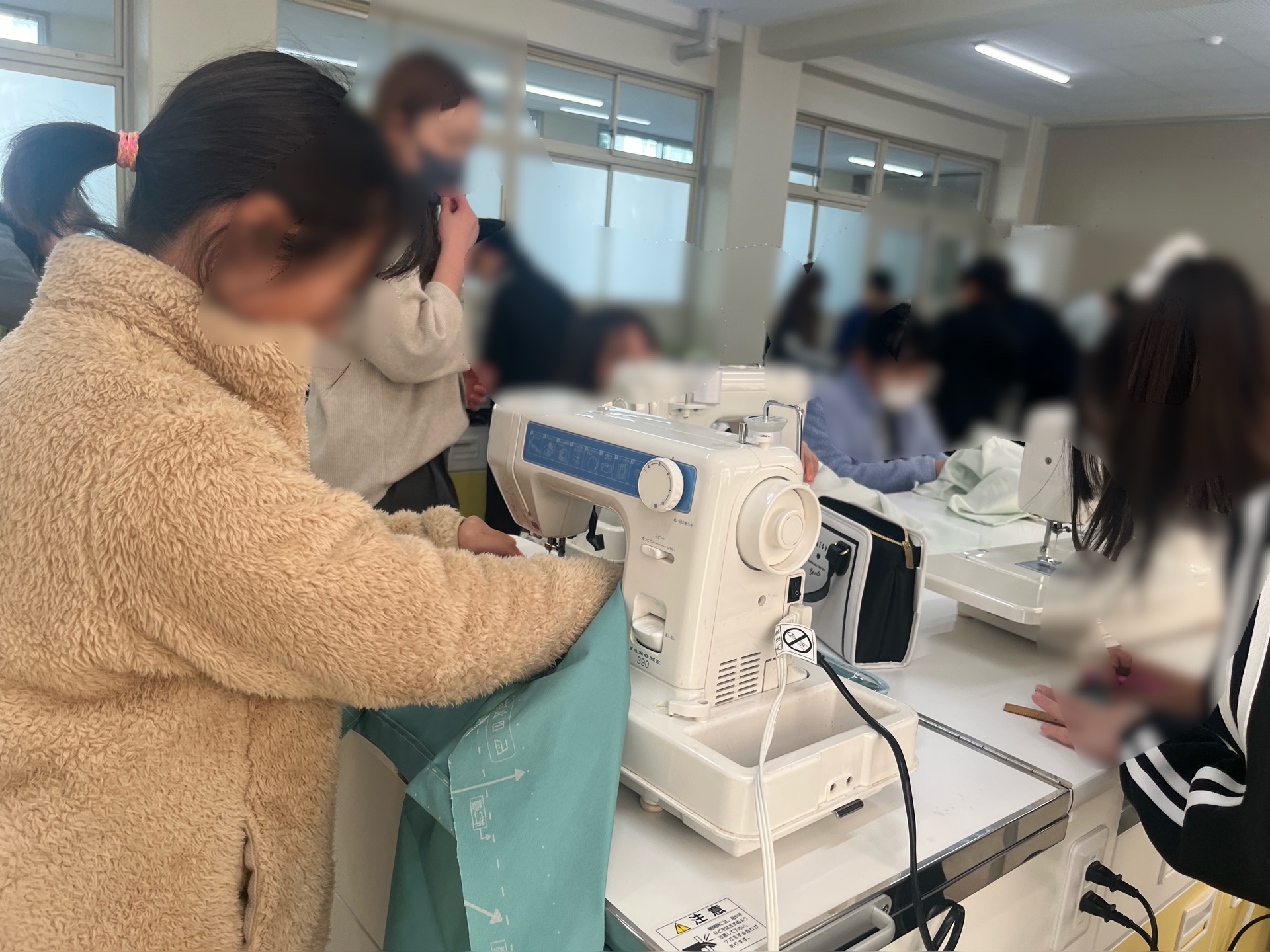 ミシンも順調、順調