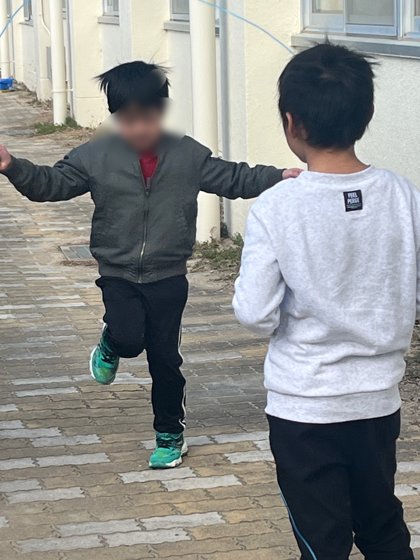 このあと、ケンケン跳びや駆け足跳びも披露