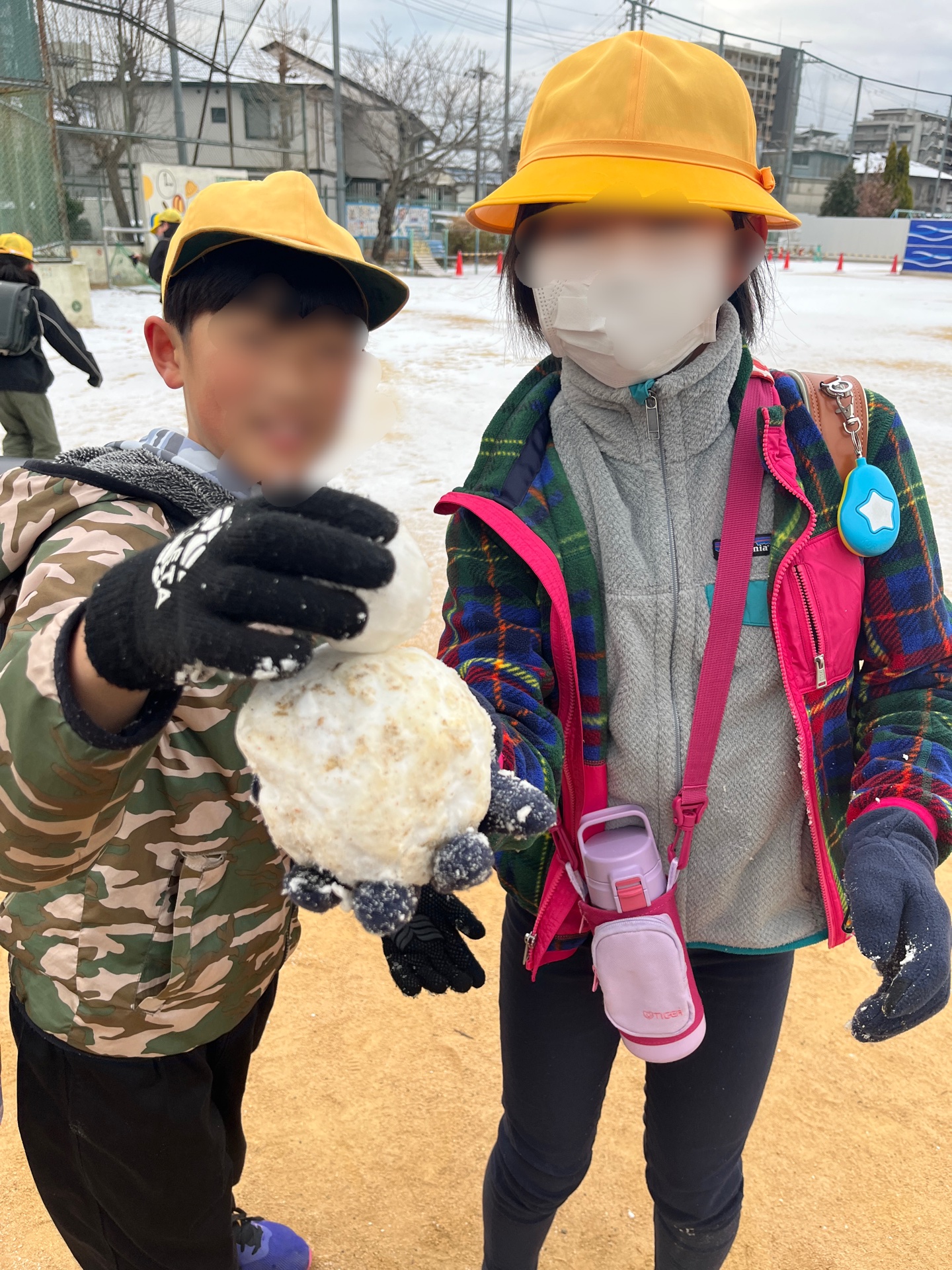 みてみて、きなこもちみたい