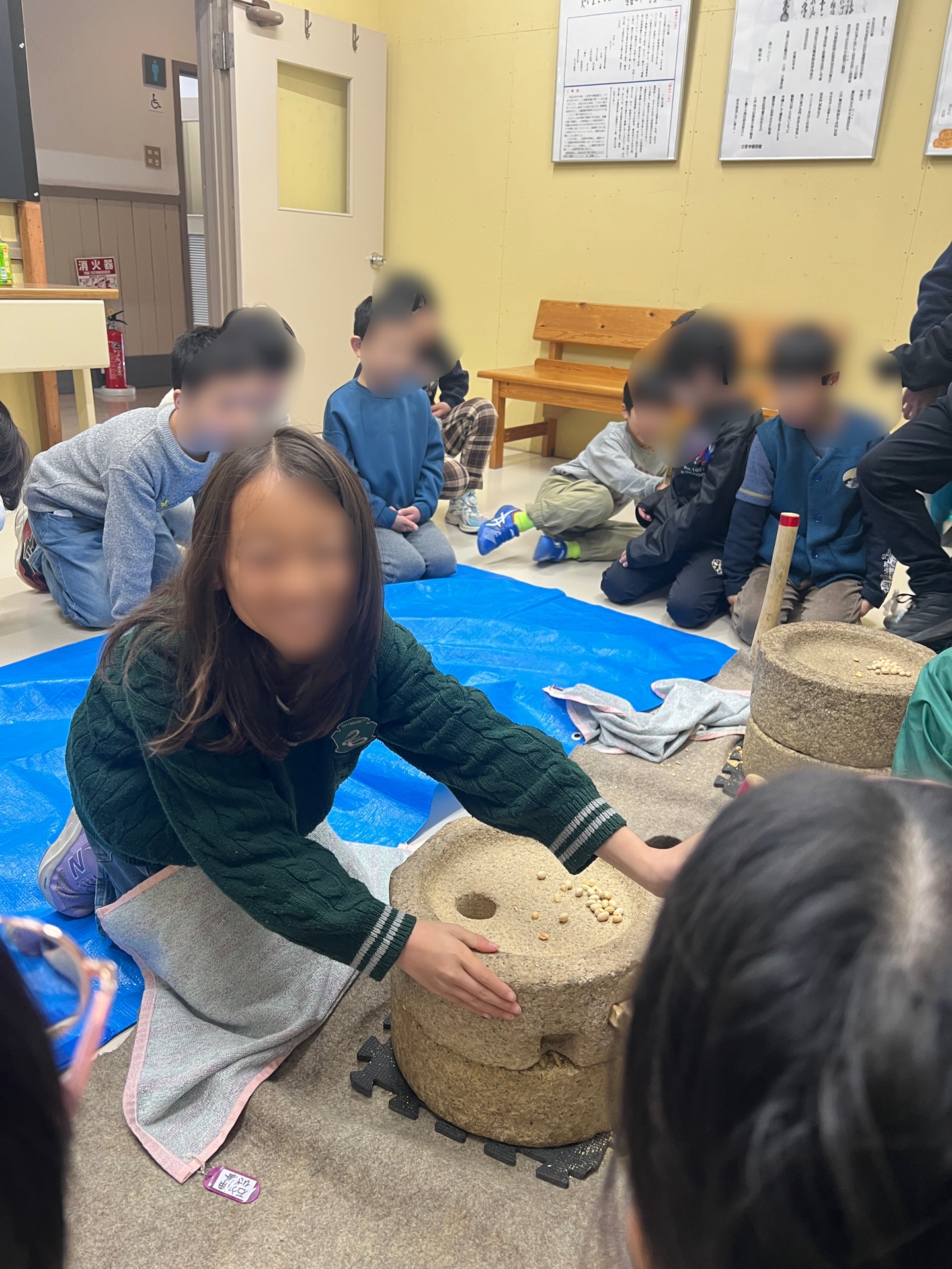 石臼の重いのなんの