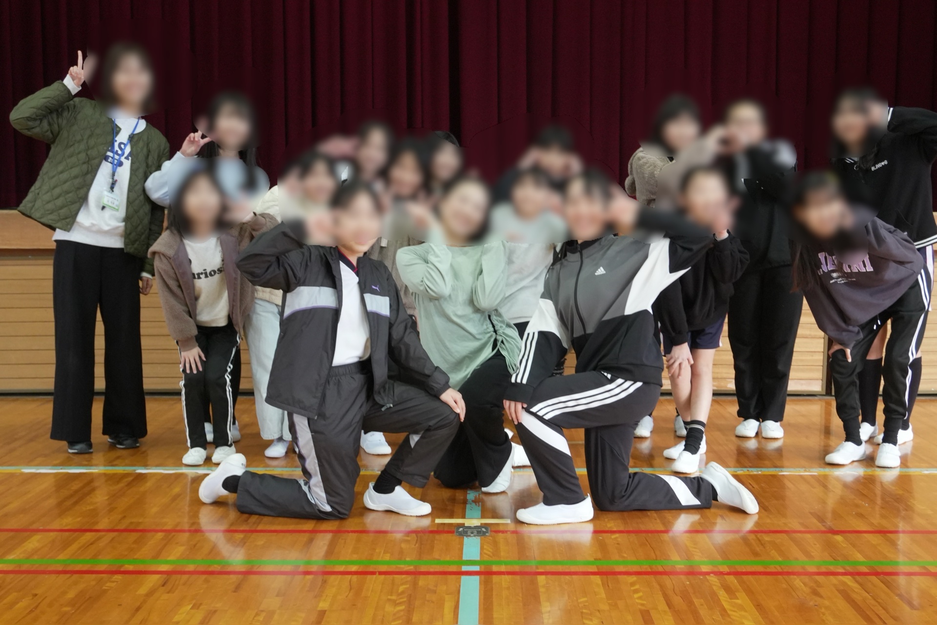 みんなでいえーい