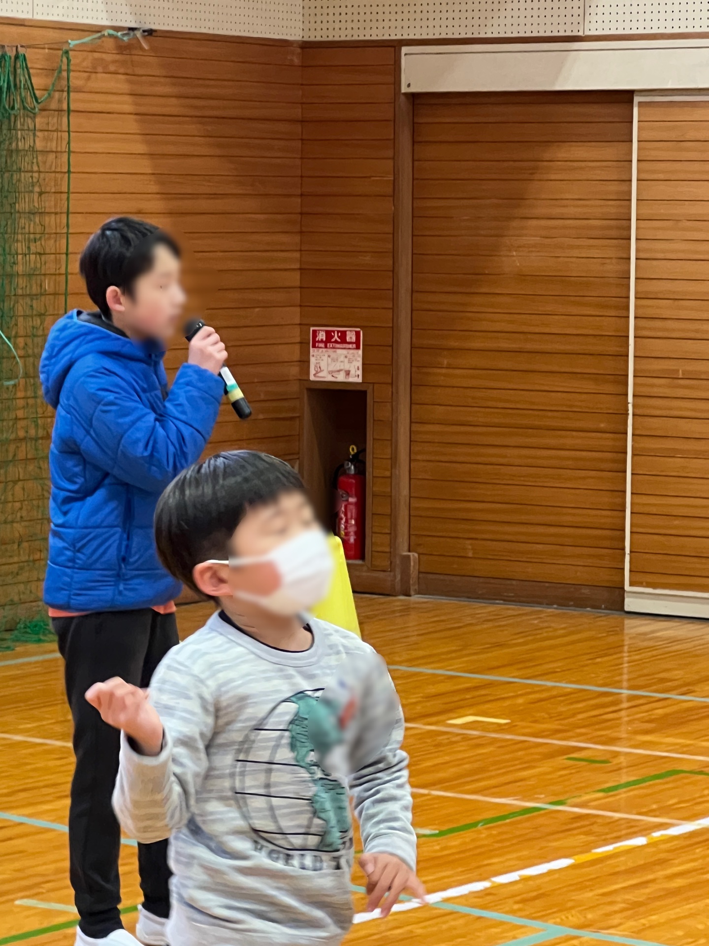 マイクでアナウンス