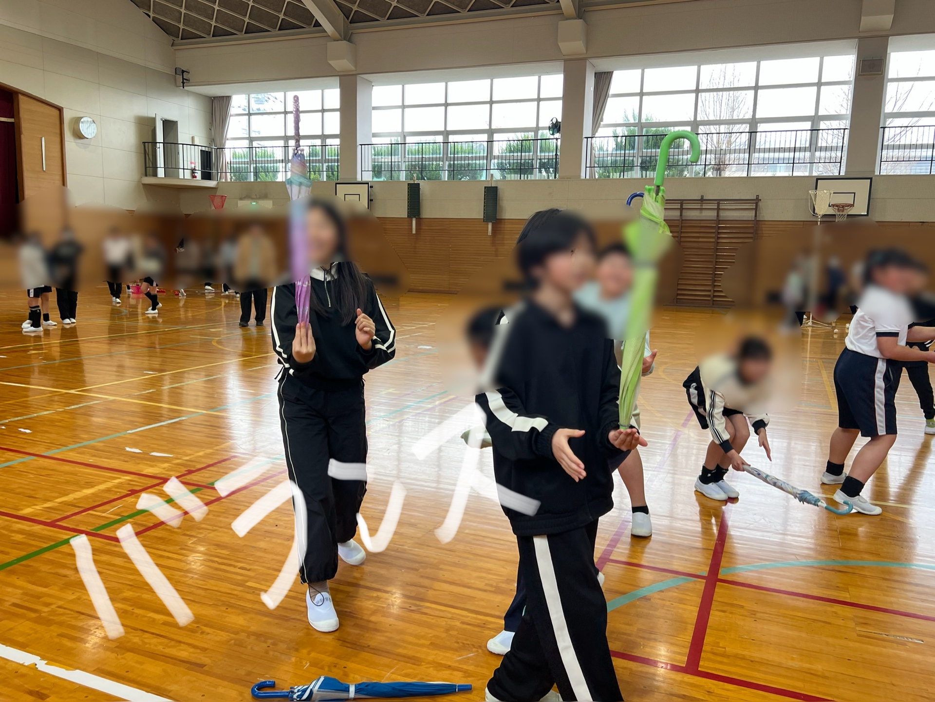 少し歩きながら