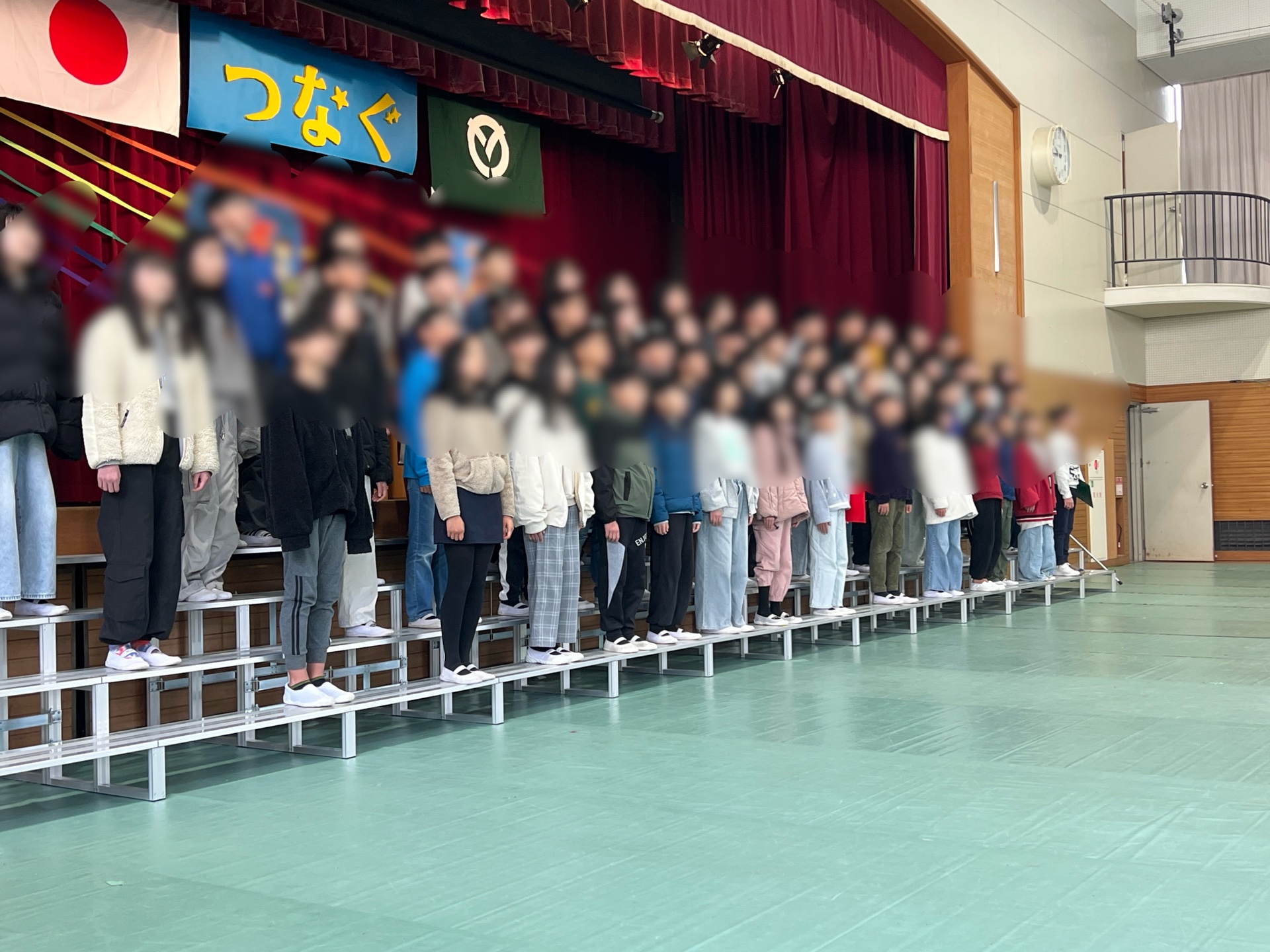 ステージにあがると、このとおり