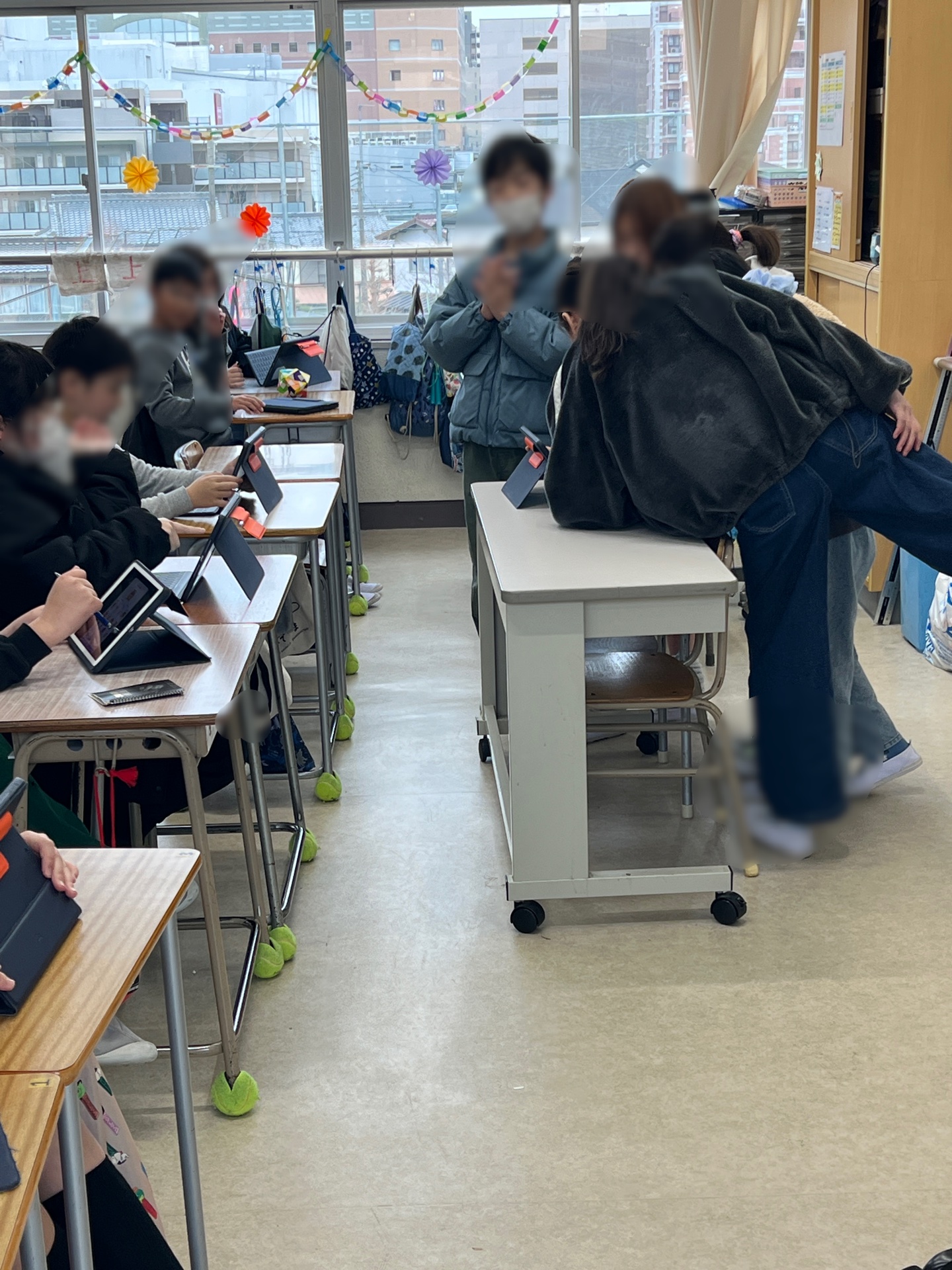 タブレット使ってクイズ