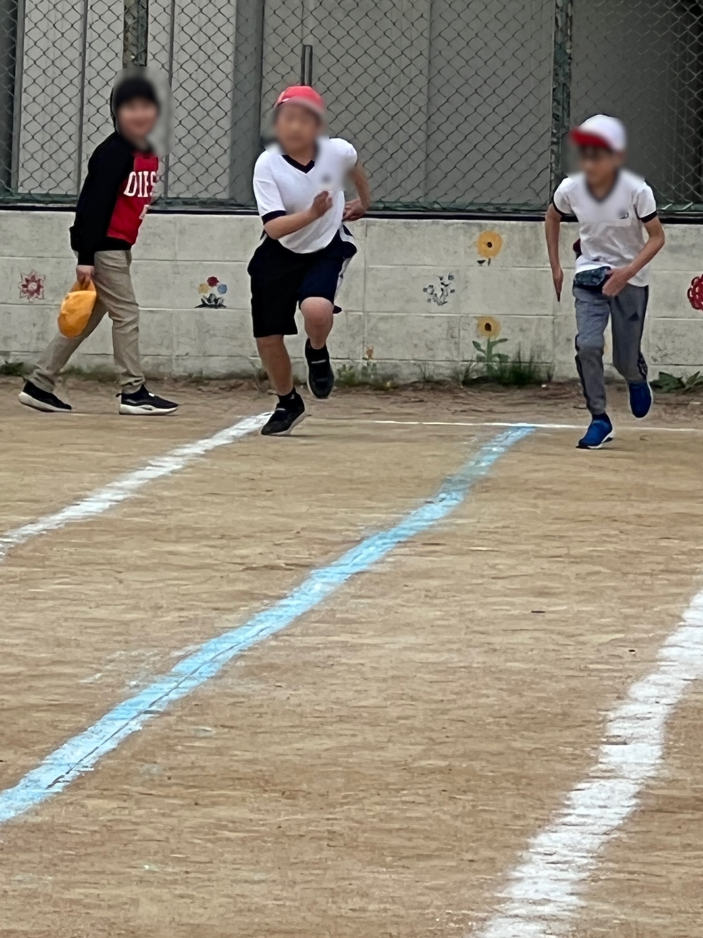 運動場に50メートル引けましたっ