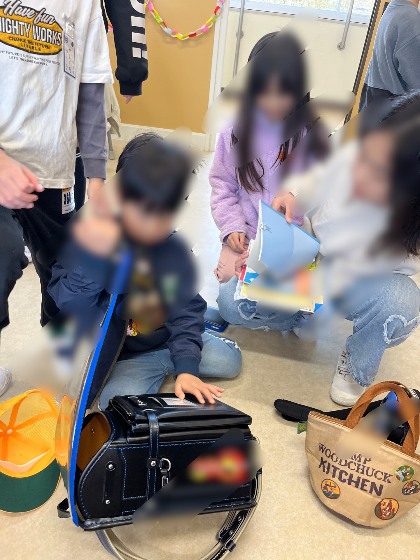 ランドセルから出すときや、片づけるときも、「こうしたら、いいよ」ってサポート完璧です