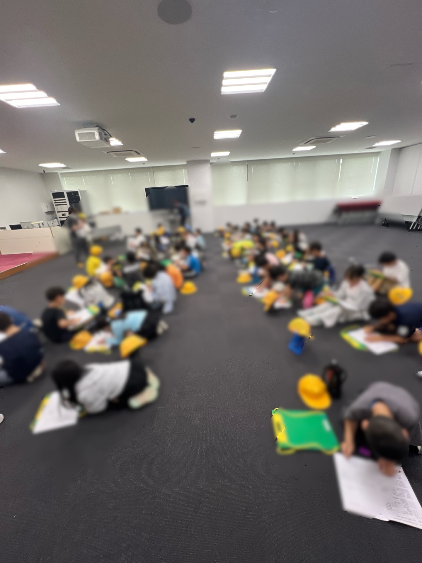 合間にしっかりメモをとる