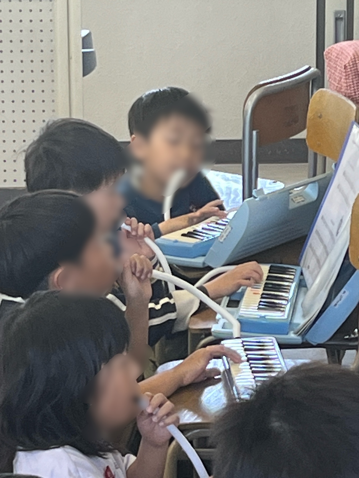 リズミカルに演奏できています