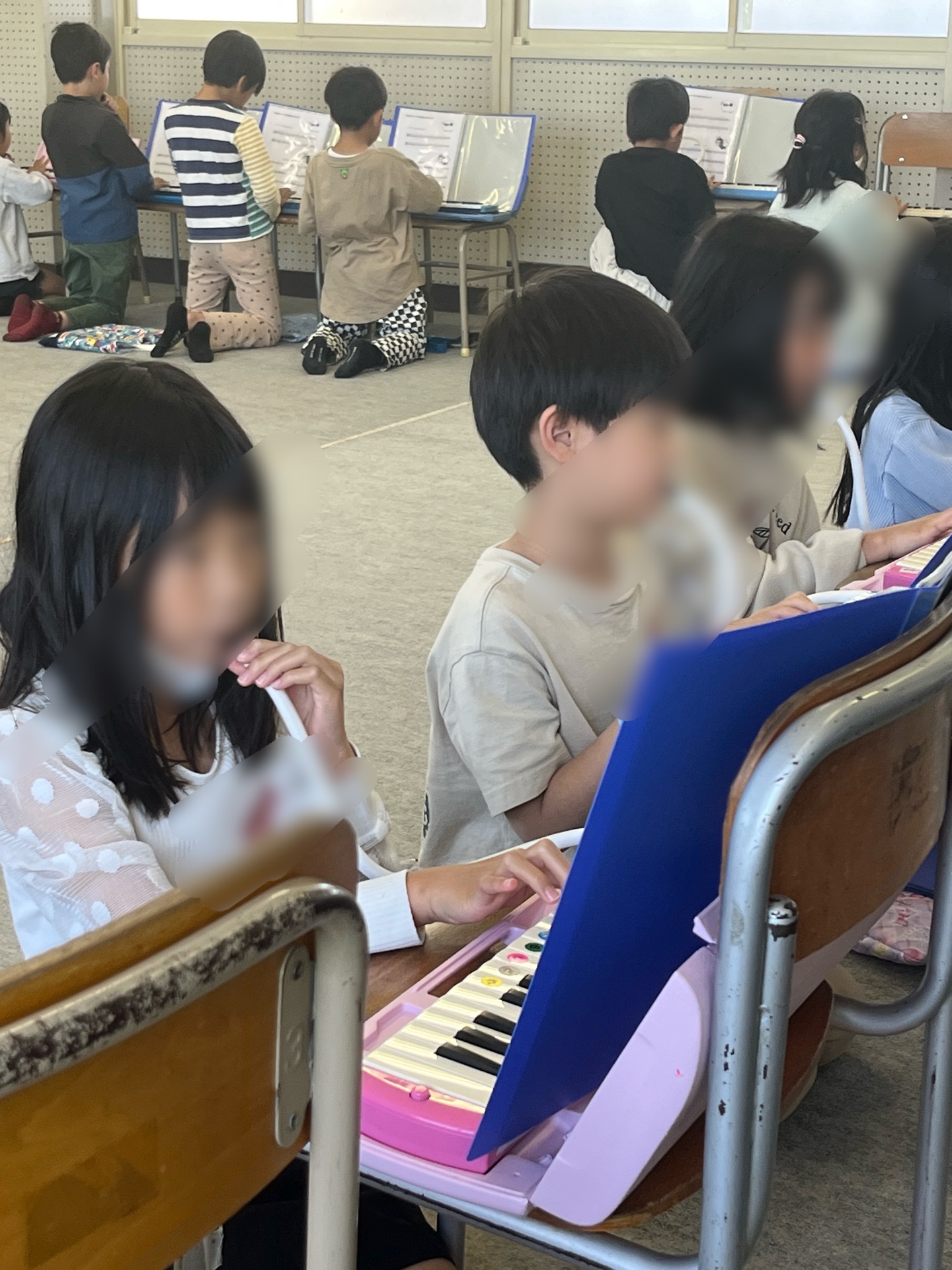 集中しながら、メリーさんの羊