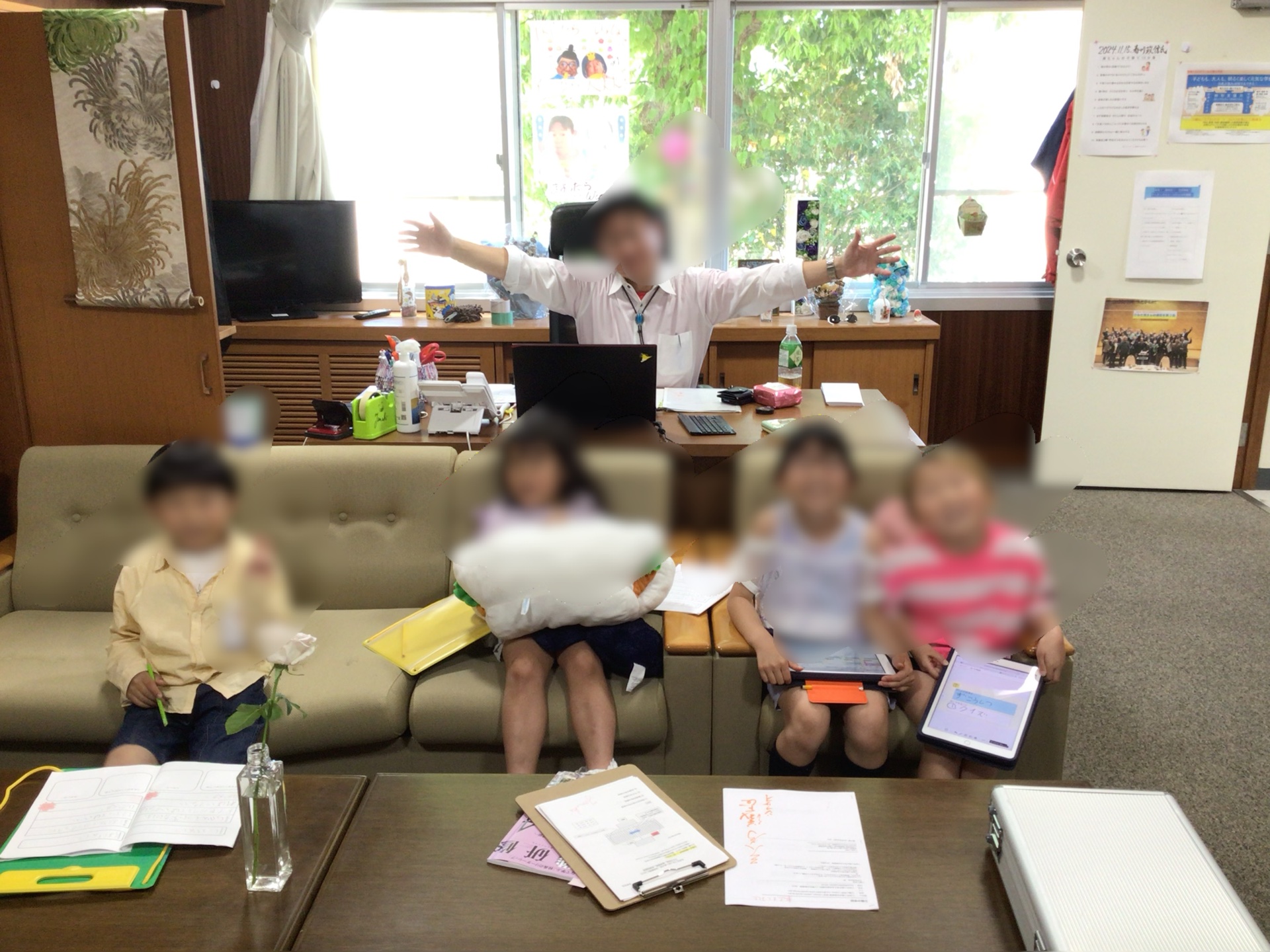 クイズの前には、じゃじゃんって、いうんですよ、かわいい