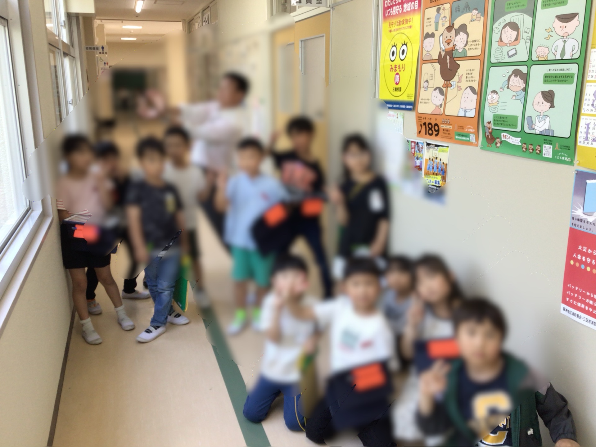 職員室、放送室、事務室も探検