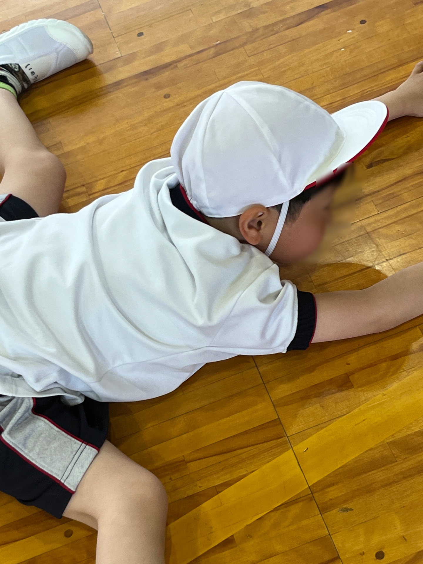 準備体操でやわらかさ発揮