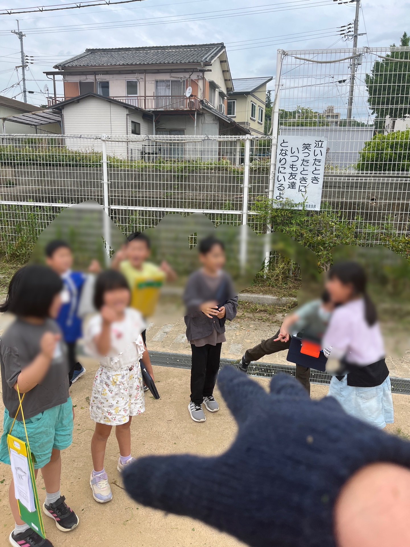 1年生には、わたしとのおみくじじゃんけんも説明していました