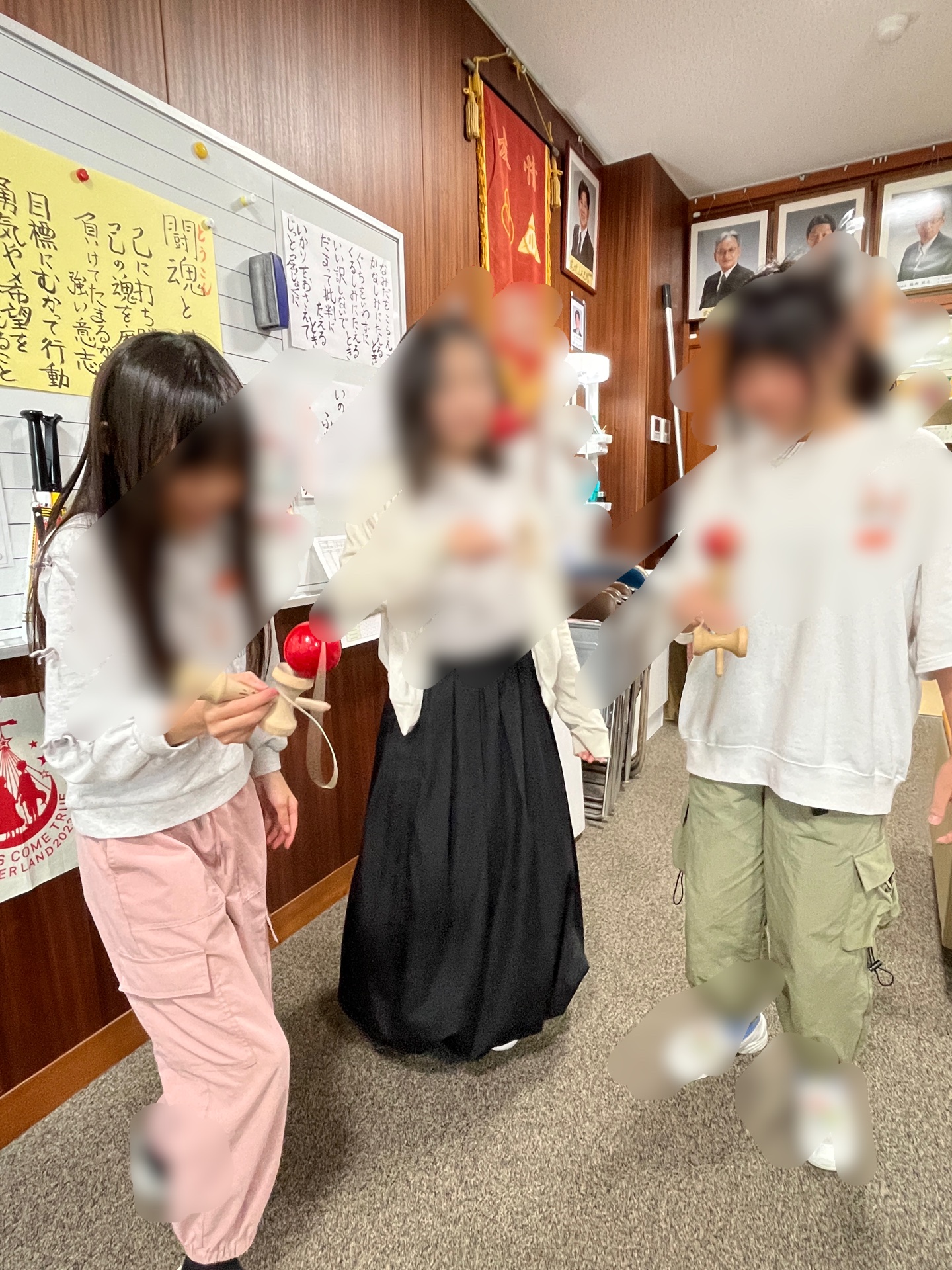 たまに、こうしてけん玉をしたくなるんですよね