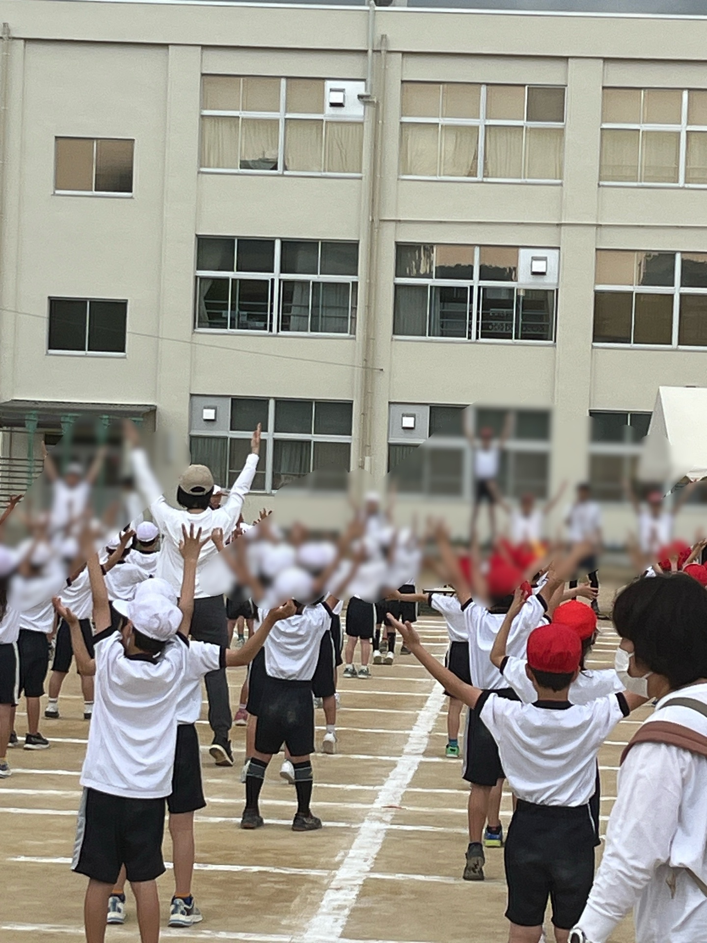 さぁ、背伸びの運動