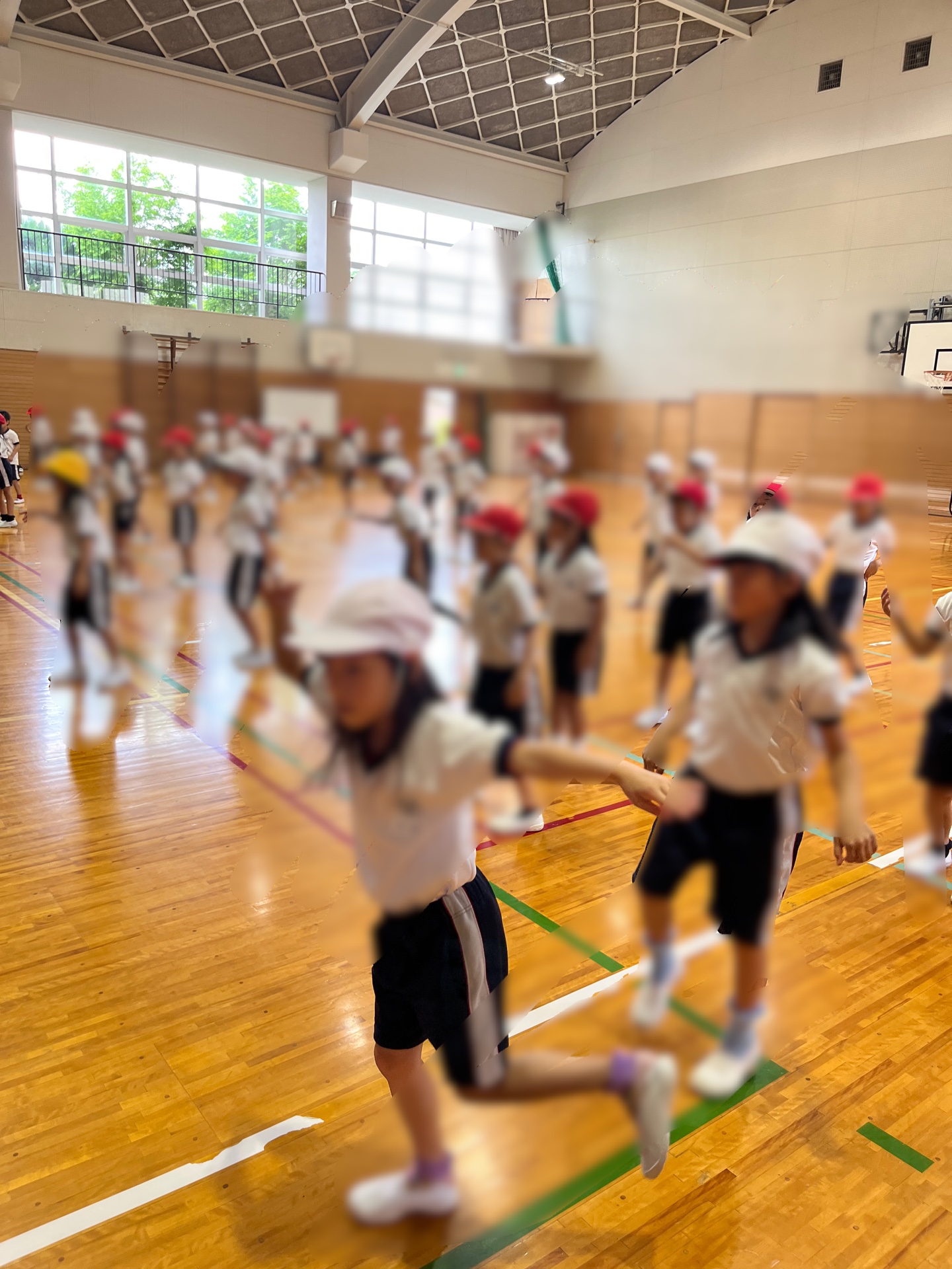 ヒットした曲です、BGMは