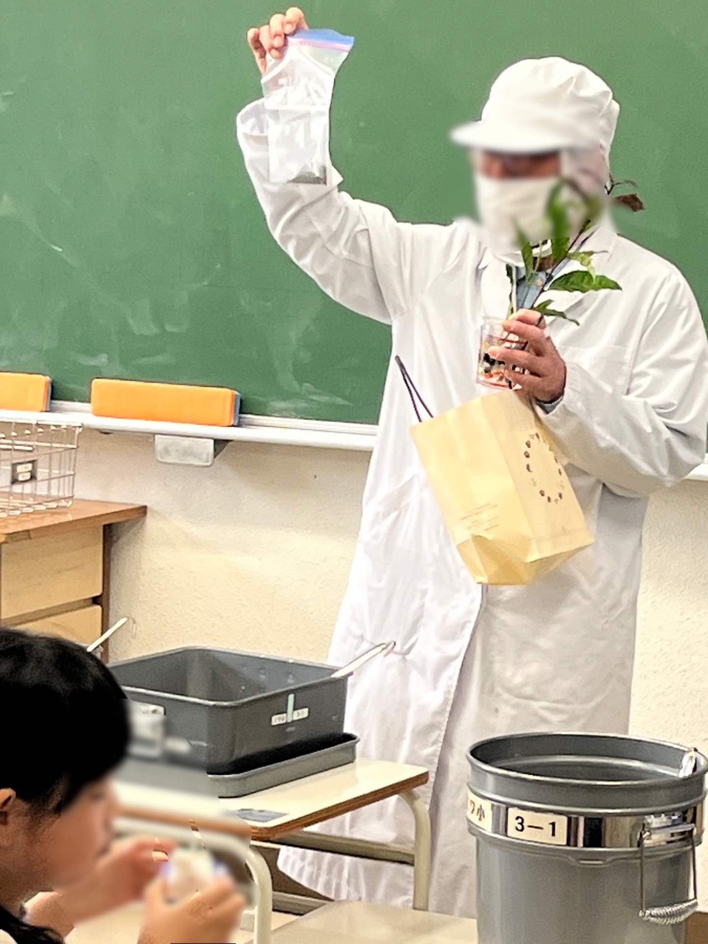 栄養教諭からの母子茶のお話