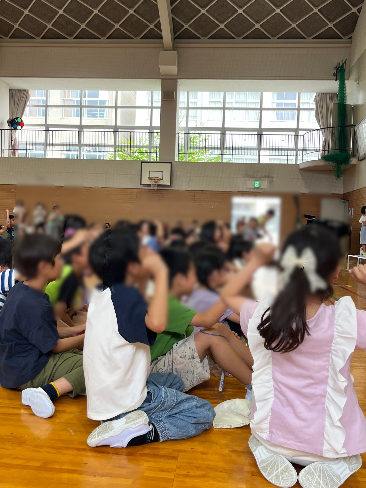 みんな、やんや、やんや