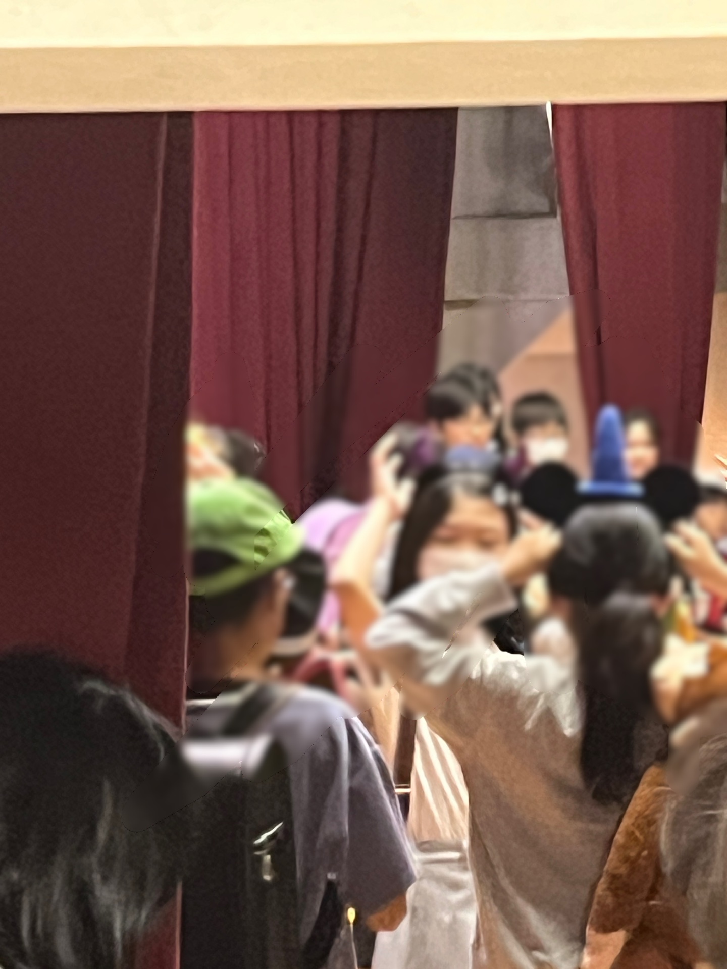 舞台袖も、おおいそがし