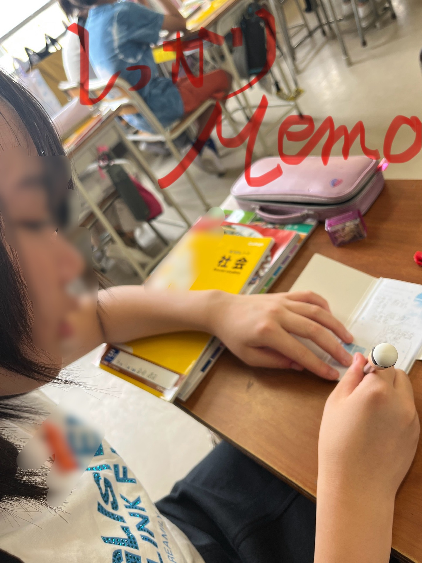 しっかりメモしながら学びます