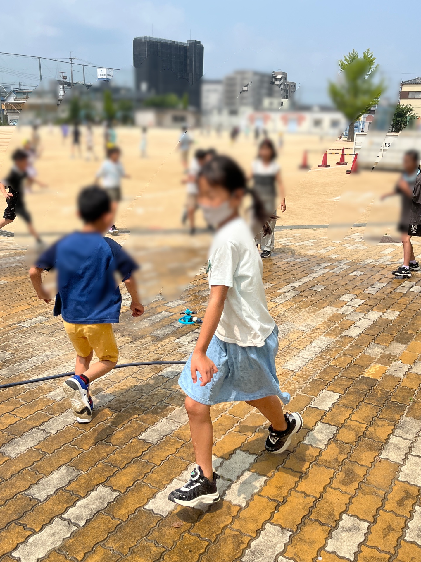 水がかかると嬉しい2