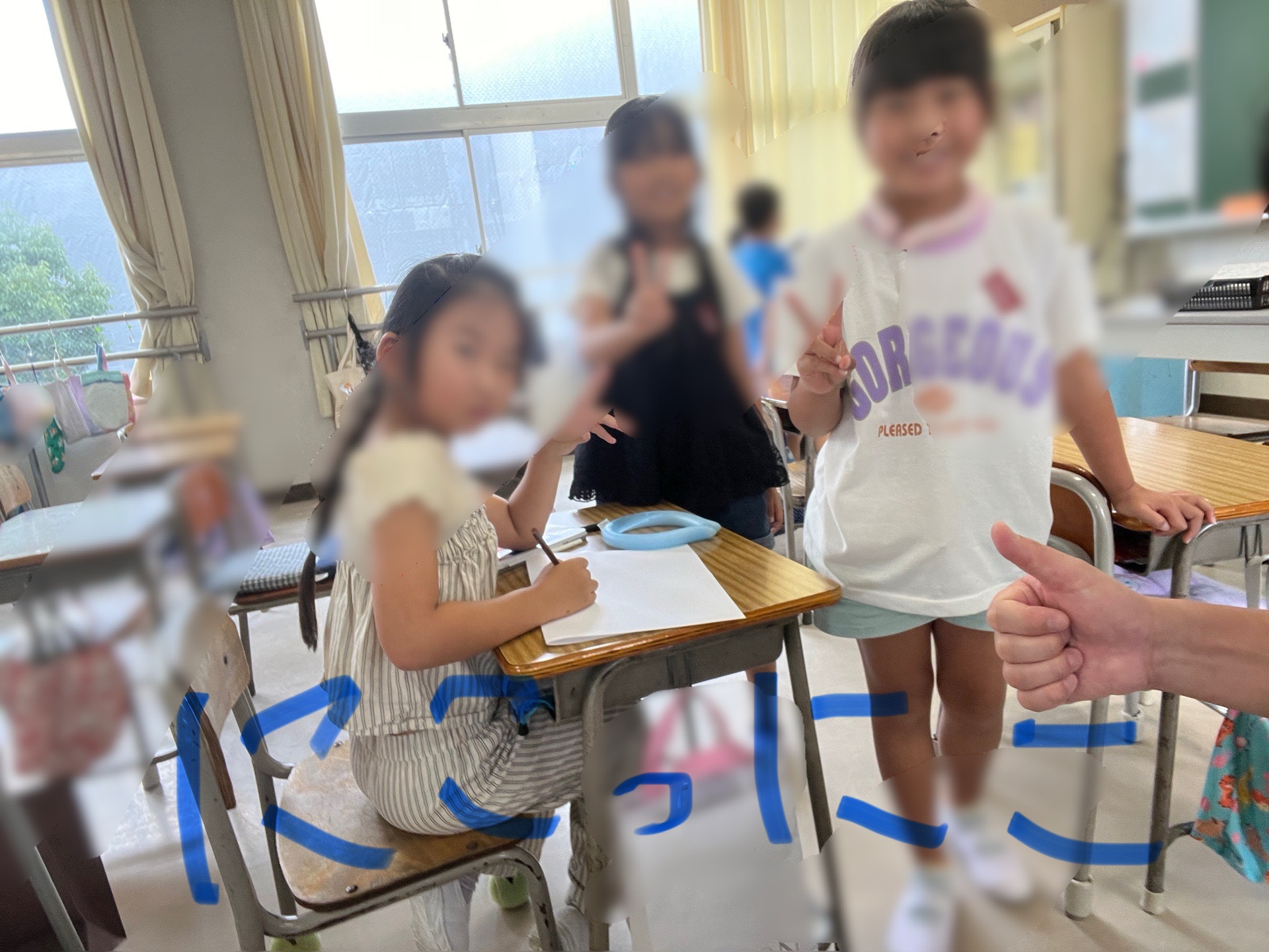 休み時間に、久々に会えてわきあいあい