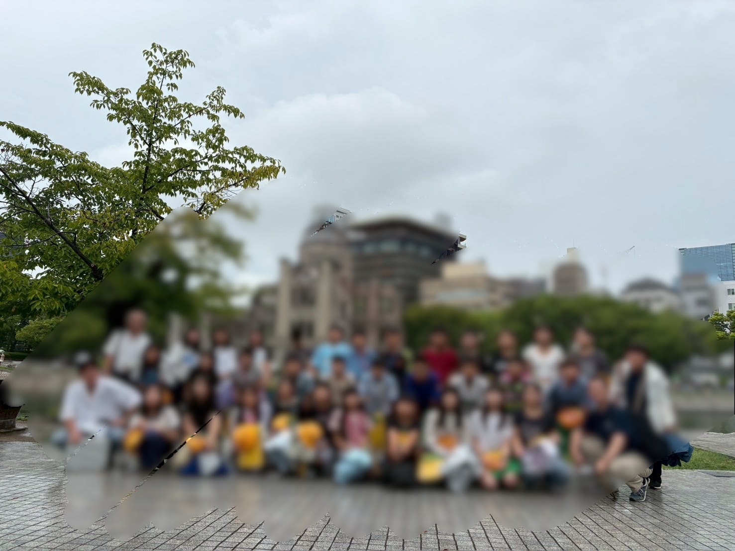 原爆ドーム前2組