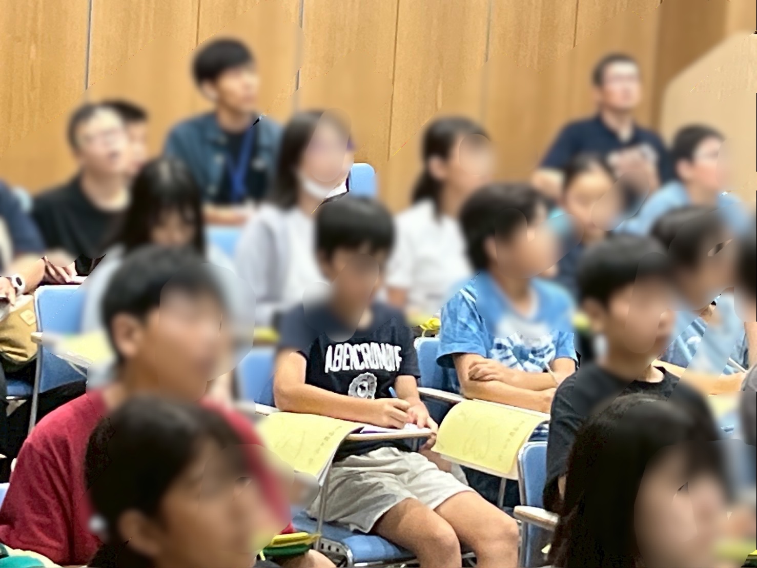 真剣なまなざし