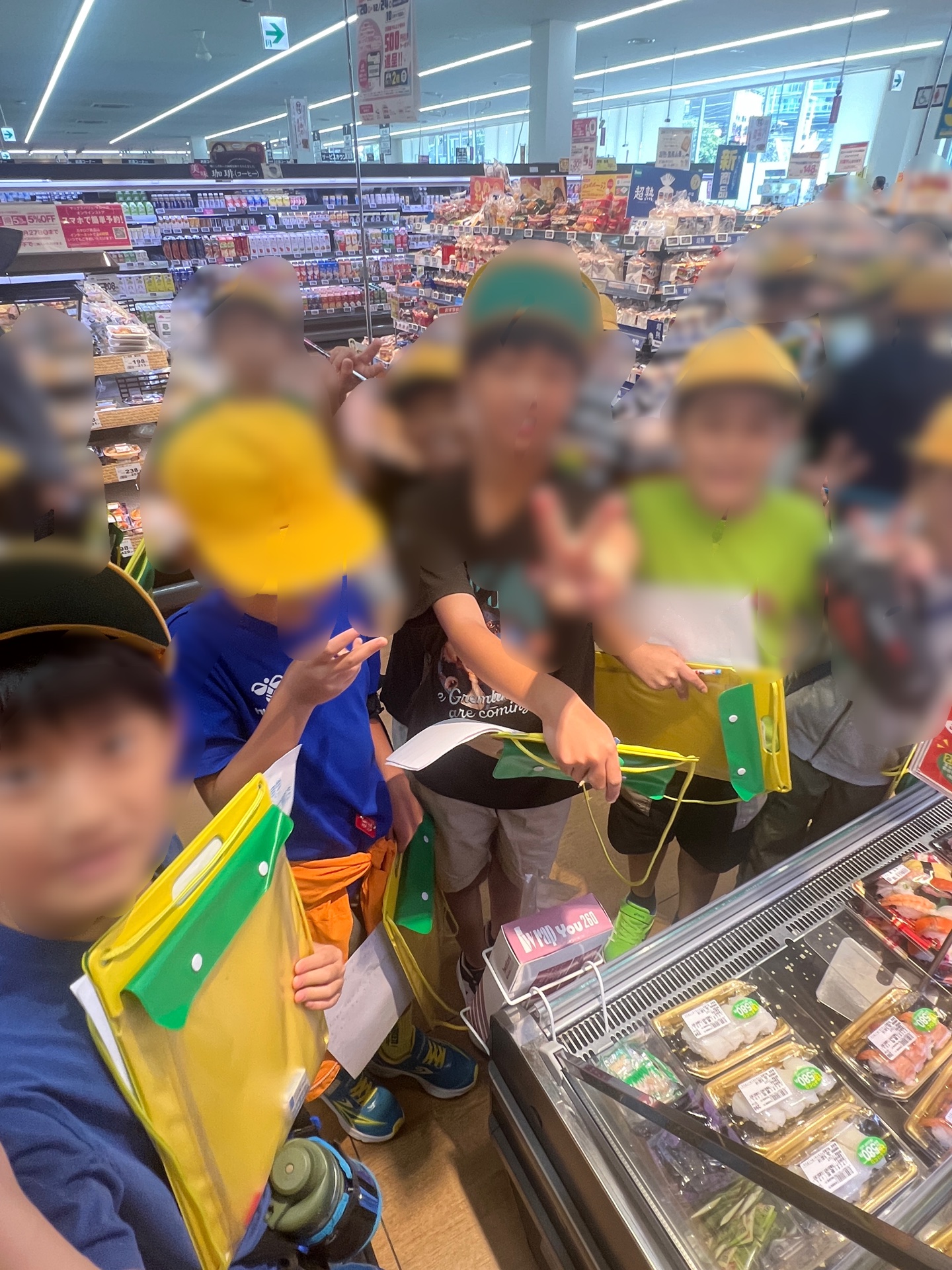 このあと、お寿司作業所も見せていただきました