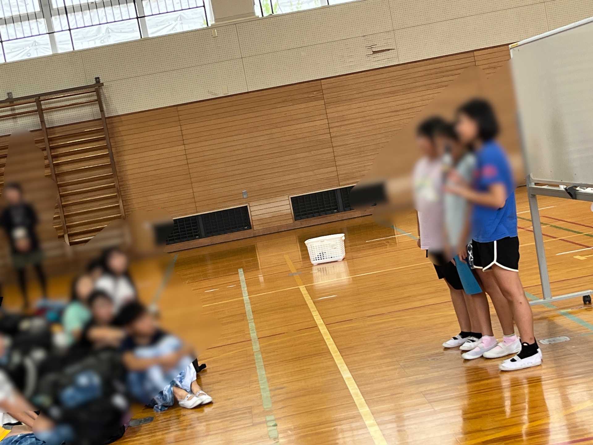 解散式の様子です、いろんな感情があふれます